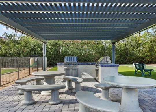 Del Sol Apartments Courtyard with BBQ's and Covered Picnic Tables