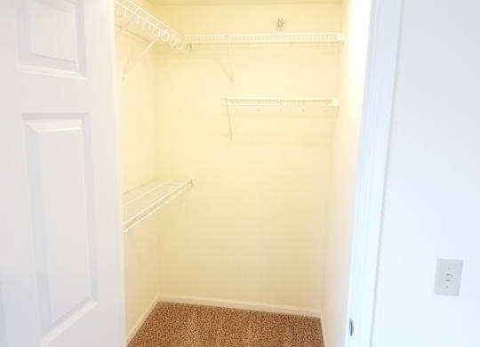 Spacious Closet at Windsor Crest Apartments, Iowa