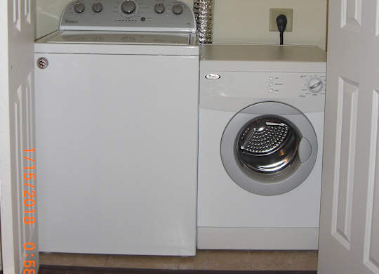 Washer Dryer In Unit at Windsor Crest Apartments, Davenport 52807