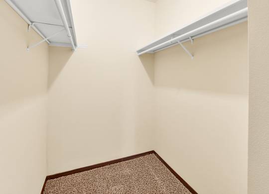 Closet With Shelves at Indian Ridge Apartments, Davenport, 52807