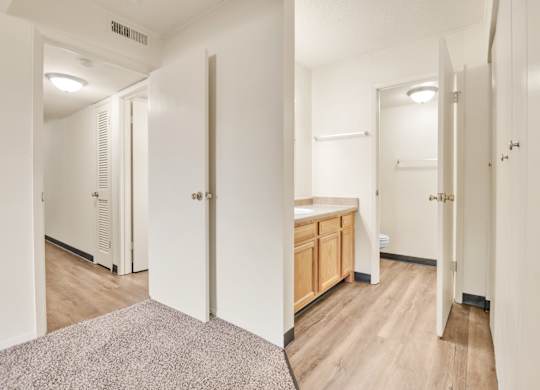 Bathroom at Indian Ridge Apartments, Davenport, IA, 52807