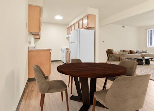 Elegant Dining Space at Indian Ridge Apartments, Davenport