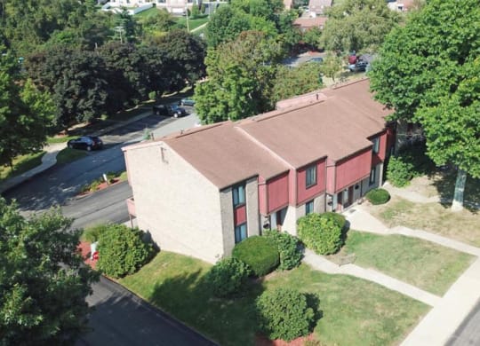 a view of the house from the air at Monroeville Apartments, Monroeville, PA