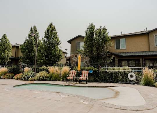 Four Seasons Logan Apartments and Townhomes Small Pool