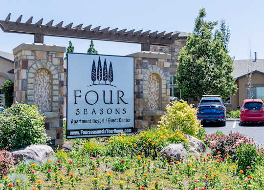 Four Seasons Logan Apartments and Townhomes Large Entrance Sign