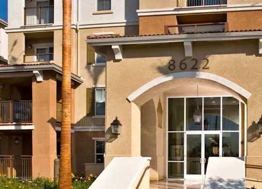 The front of apartment building number 8622 is shown.