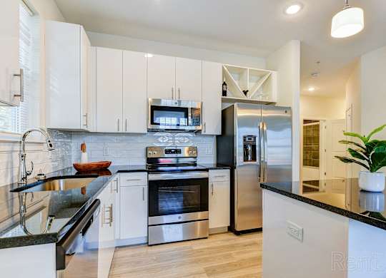 Kitchen Appliances at Solo at North Bergen, North Bergen