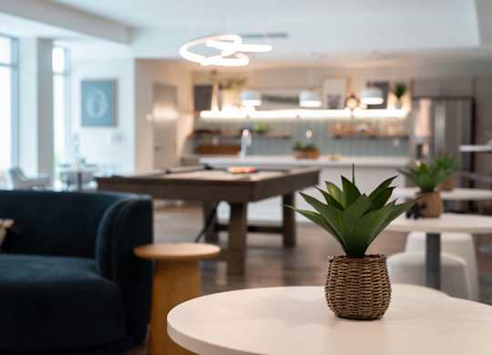 The resident lounge at Novi Rise Apartments in Concord, NC