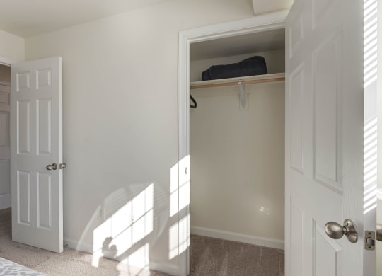 Modern Apartment Rentals in National Landing Arlington VA