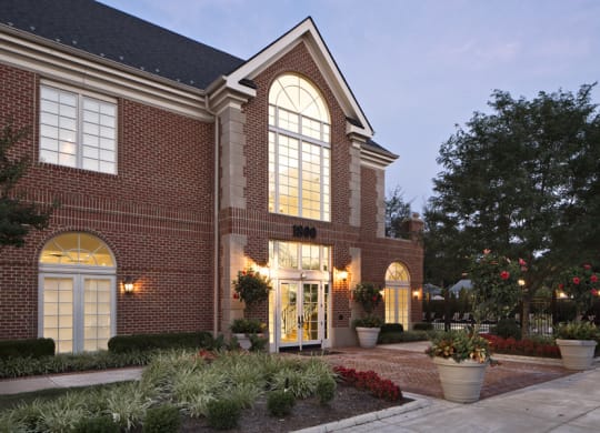 Modern Apartment Rentals in National Landing Arlington VA
