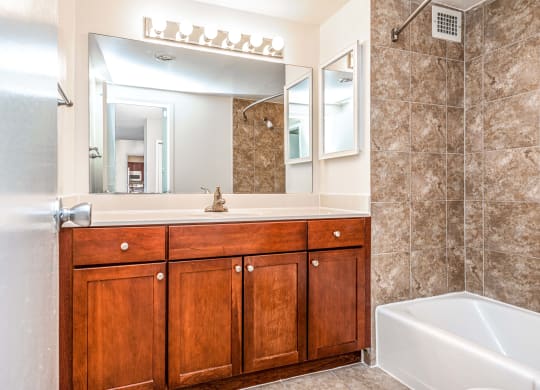 Apartments for rent in Crystal City