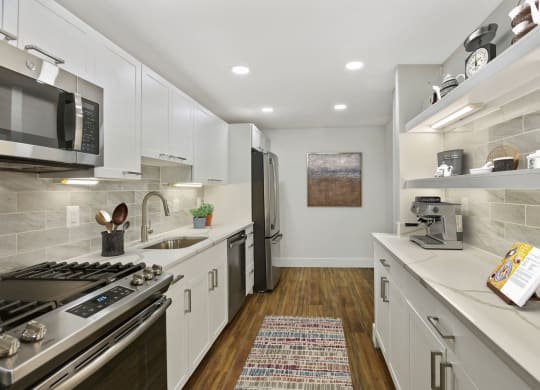 Apartment Rentals in Crystal City VA
