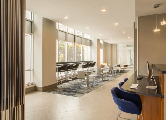 Spacious apartment rentals in Crystal City Arlington Virginia,
