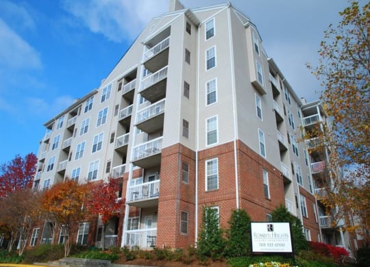 Luxury Apartment Rentals in Rosslyn VA