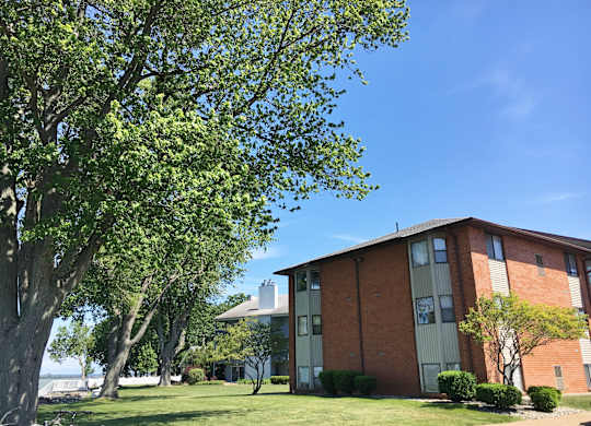The Shore Club apartments in Huron