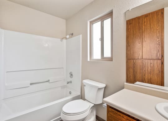 Bathroom With Bathtub at Meadowrock Duplexes, California, 95403