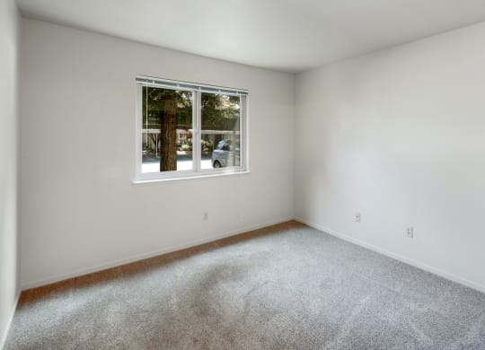 Carpeted Bedroom at Meadowview Apartments, Santa Rosa, CA