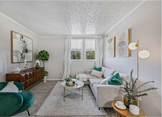 Living Room at Wood Creek Apartments, Fort Wayne, IN, 46835