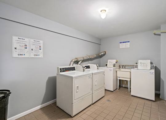 Laundry Room at Hanover Park Blu Apartments, Hanover Park, 60133