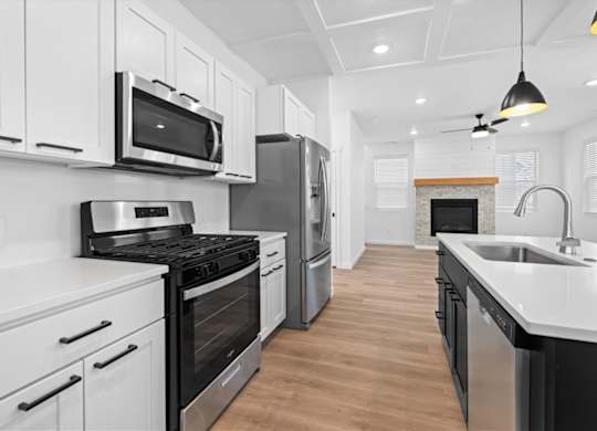 Modern Kitchen at Alante Homes at Spring Run, Caldwell, 83607