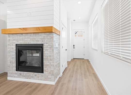 Fireplace Living at Alante Homes at Spring Run, Caldwell, Idaho