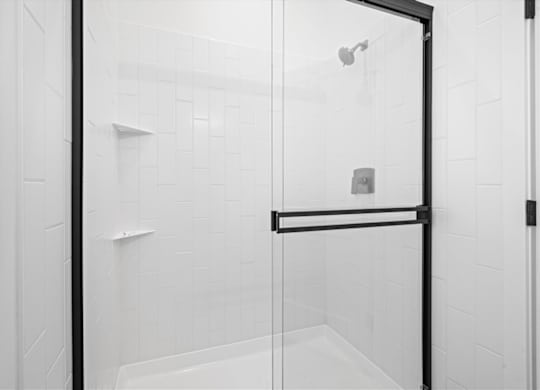 Glass Enclosed Shower at Alante Homes at Spring Run, Caldwell, Idaho