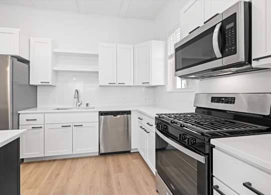 Stainless Steel Appliances at Alante Homes at Spring Run, Caldwell, ID, 83607