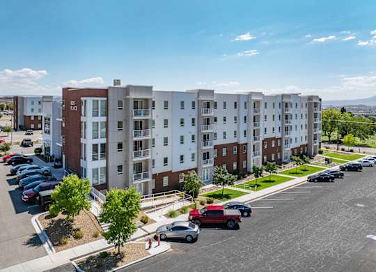 Large apartment complex with parking lot 605 Place Student Housing & Co-Living, St George, 84770