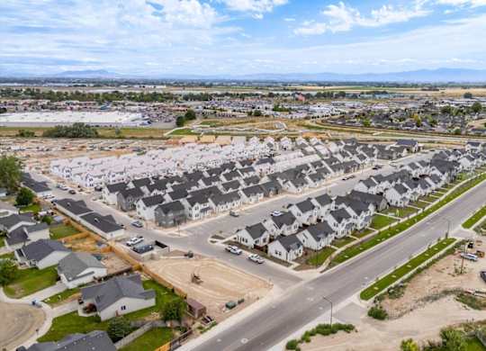 Large housing development at Alante Homes at Spring Run, Idaho