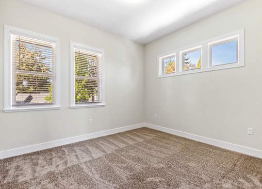Carpeted Bedroom at Edgeway Plaza, Rohnert Park, 94928