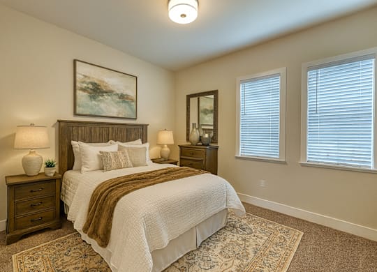 Large Bedroom at Edgeway Plaza, Rohnert Park, CA 94928