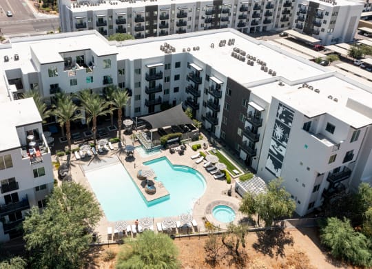 a view of the courtyard and pool at slate apartments in arizona