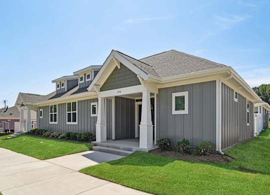 Houses Exterior at Zora University, Charlotte, 28213