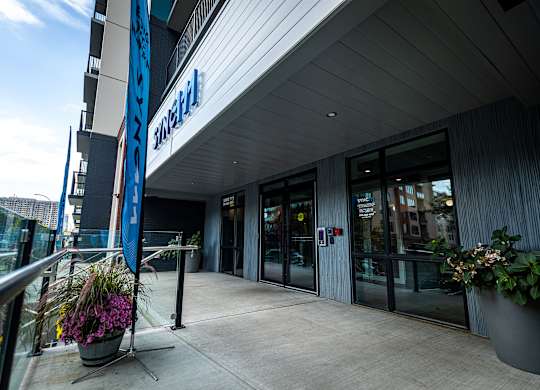 the entrance to the citigroup building in the city