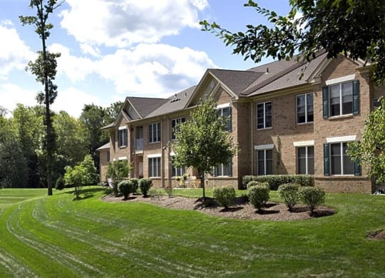 Lush Green Outdoors at Heritage Court, Ewing, NJ