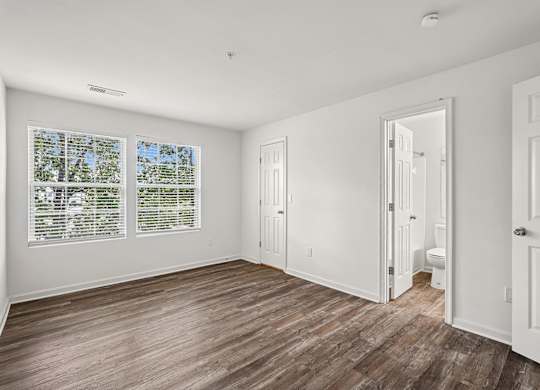 Find your perfect 2- or 3-bedroom standard market apartment home.