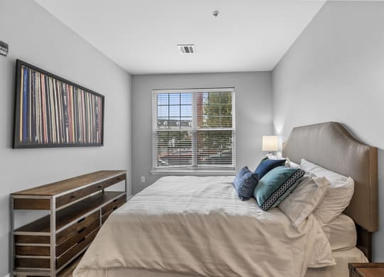Comfortable Bedroom at Harbor Pointe, New Jersey
