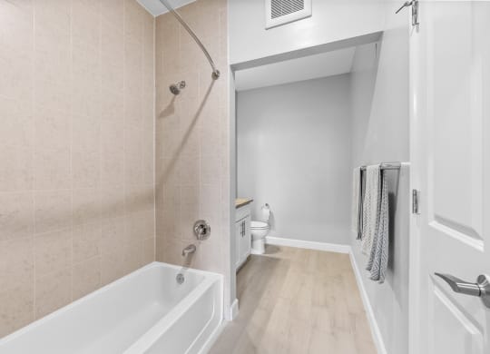 Oversized Tub at Harbor Pointe, Bayonne, New Jersey