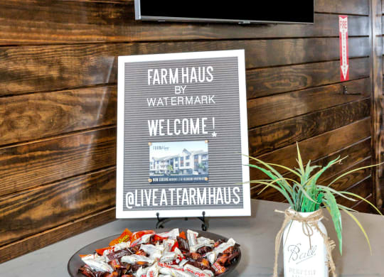 Food at Farmhaus Apartments, Alabama