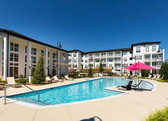 Pool And Sundeck at The Quincy Apartments, Acworth, GA, 30102