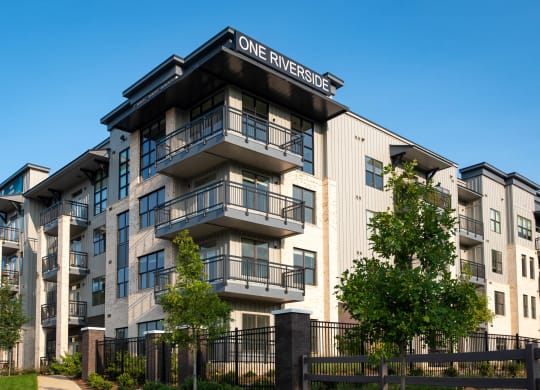 Building Exterior  at One Riverside Apartments, Tennessee, 37403