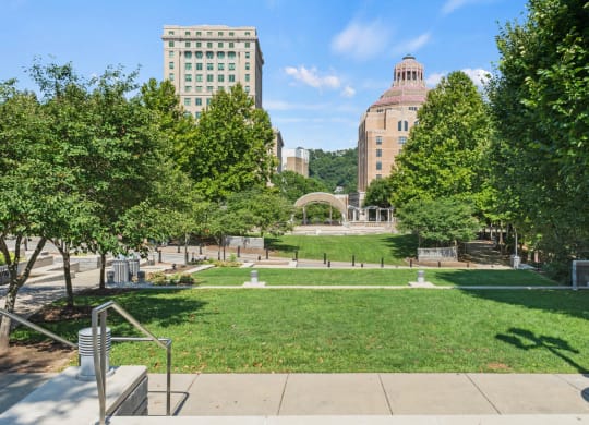 Green Outdoor Spaces at Skyloft, North Carolina