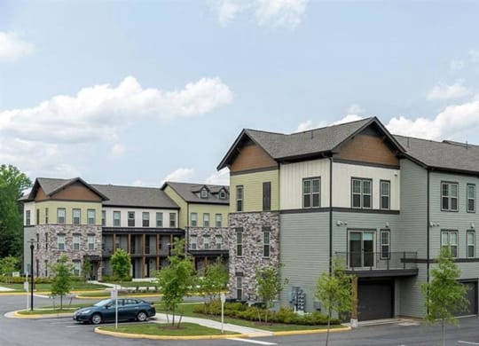 Attached garages available at 2000 West Creek Apartments, Virginia, 23238
