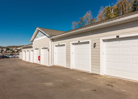 Garages Available at Village at Westland Cove Apartments, Knoxville, 37922