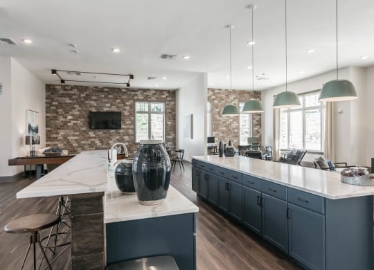 Eat In Kitchen at Village at Westland Cove Apartments, Tennessee, 37922