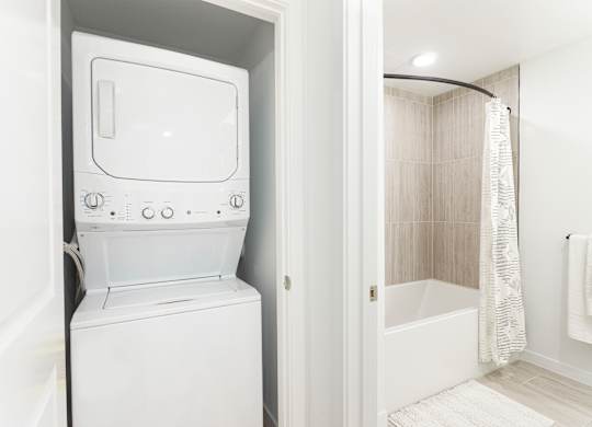 Washer / Dryer at The Reserve La Mirada, California, 90638