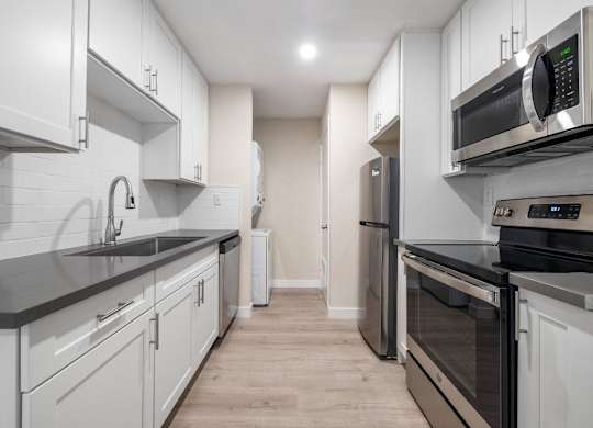 Fully Equipped Kitchen at Sunset Cliffs Apartments, Vista, 92084
