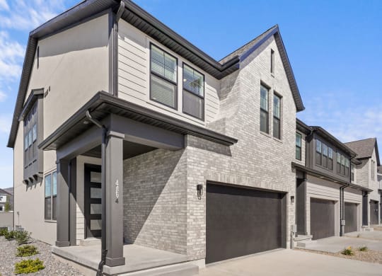 exterior photo of Crestview Point townhomes for rent in Highland, Utah