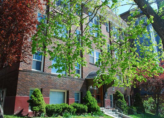 An exterior picture of Lotus Cityline Apartments in Downtown Salt Lake City, Utah