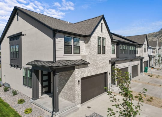 exterior photo of Crestview Point townhomes for rent in Highland, Utah